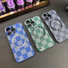 Load image into Gallery viewer, MagSafe british Plaid borderless case for iPhone